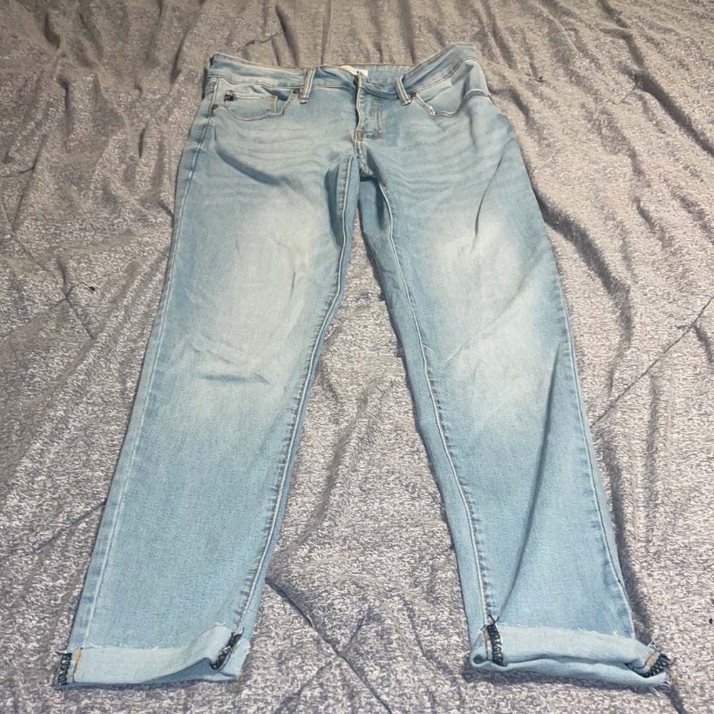 KanCan light wash cuffed jeans